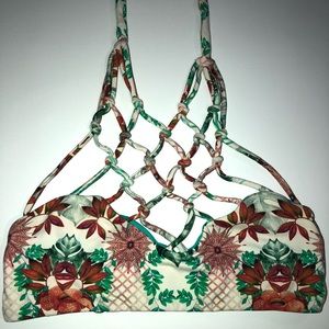 San Lorenzo high neck top!